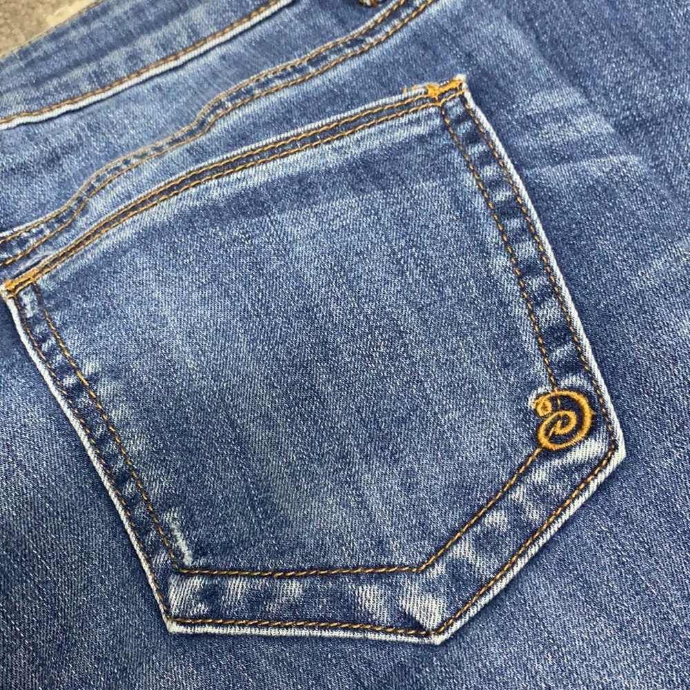 Junior’s Indigo Rein, Skinny Jeans - Picture 4 of 5